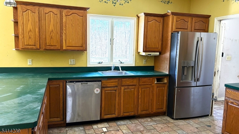 5 Els Way Vernon, NJ 07461 - Photo 13 of 34