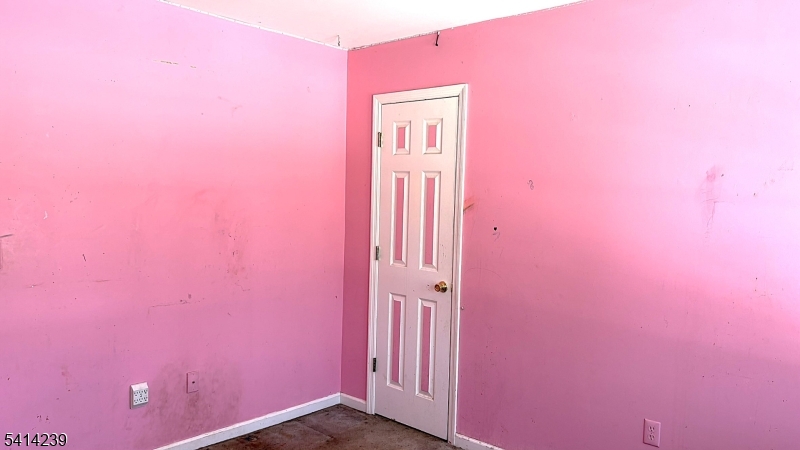 5 Els Way Vernon, NJ 07461 - Photo 25 of 34