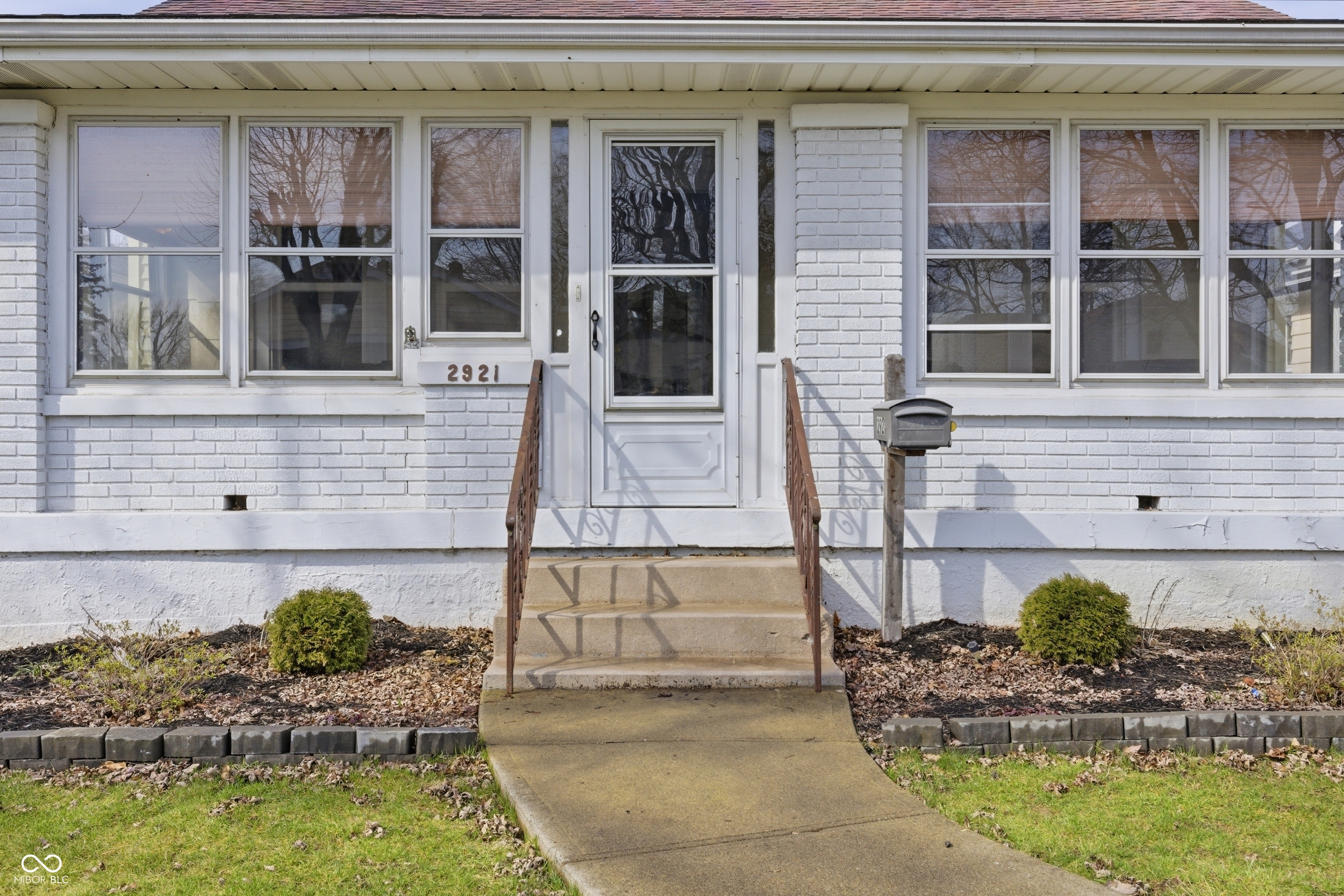 2921 Iowa Avenue Connersville, IN 47331 - Photo 4 of 29