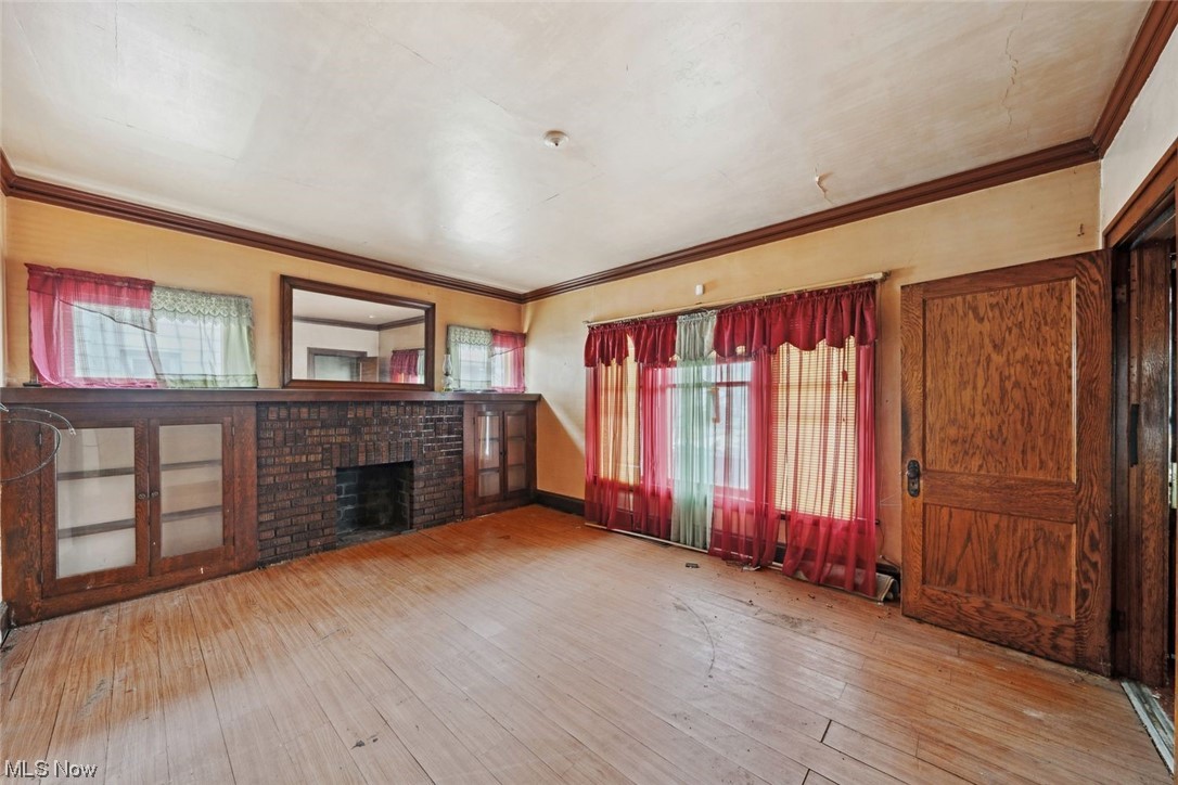1863 Reyburn Road Cleveland, OH 44112 - Photo 4 of 24