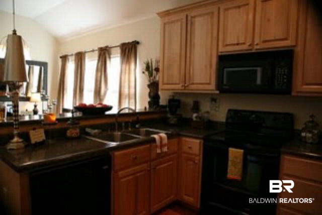 10096 Papa George Street Daphne, AL 36526 - Photo 4 of 9 Kitchen 2
