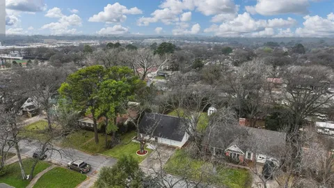 $299,000 | 806 Waggoner Drive, Arlington, TX 76013