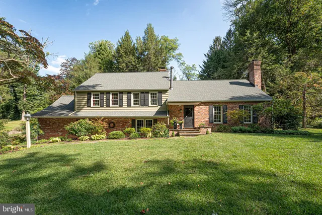 $1,150,000 | 2 Locust Lane, Rose Valley, PA 19086