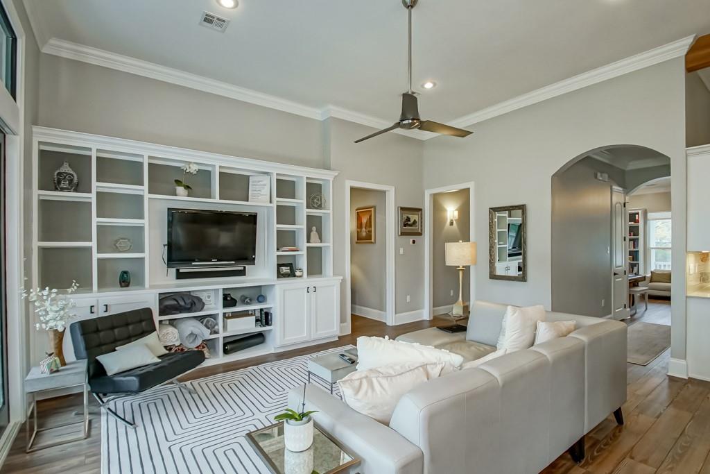 234 Lamarque Street Mandeville, LA 70448 - Photo 11 of 40