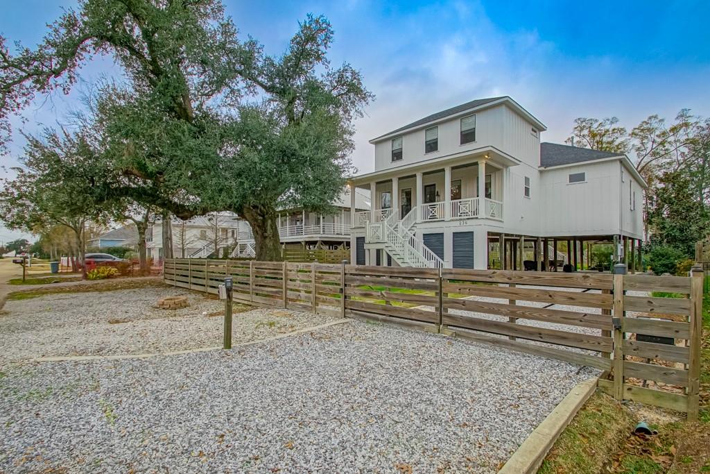 234 Lamarque Street Mandeville, LA 70448 - Photo 3 of 40