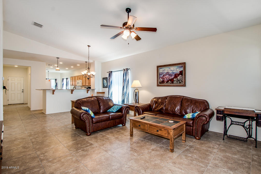 2728 East Mewes Road Gilbert, AZ 85298 - Photo 2 of 27 04-Mews