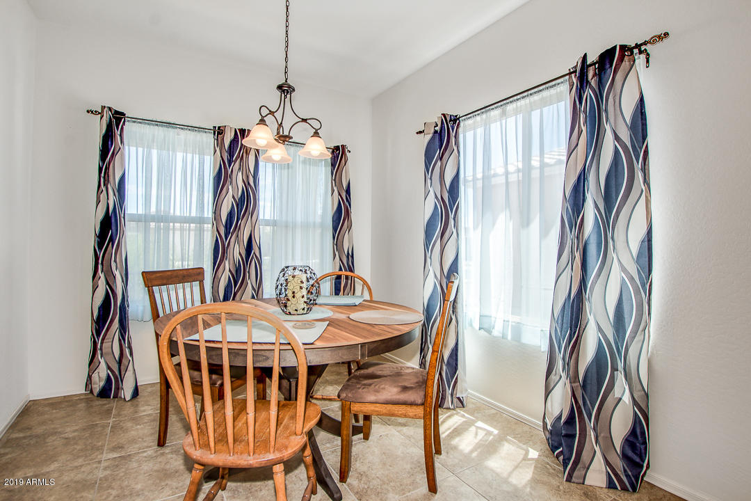 2728 East Mewes Road Gilbert, AZ 85298 - Photo 5 of 27 07-Mews