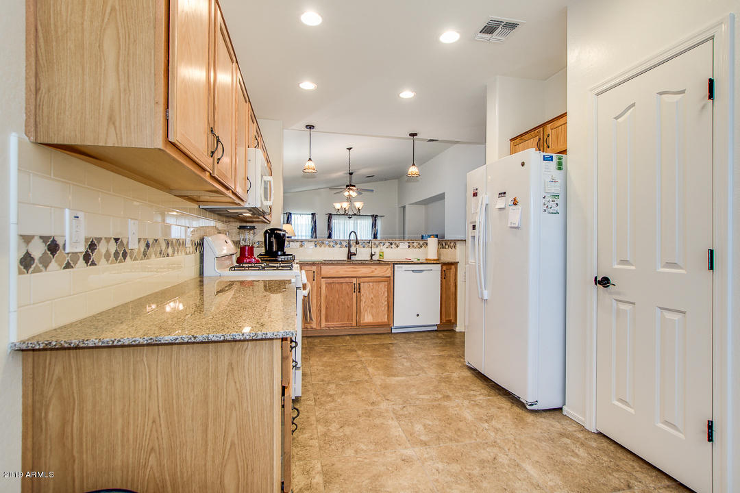 2728 East Mewes Road Gilbert, AZ 85298 - Photo 8 of 27 10-Mews