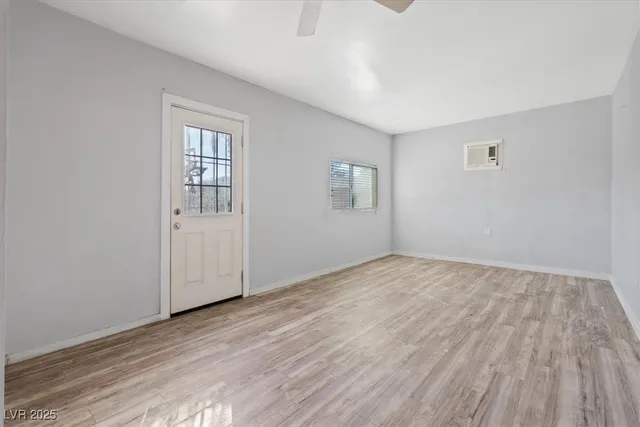 $2,180 | 4602 Inland Court, Las Vegas, NV 89147