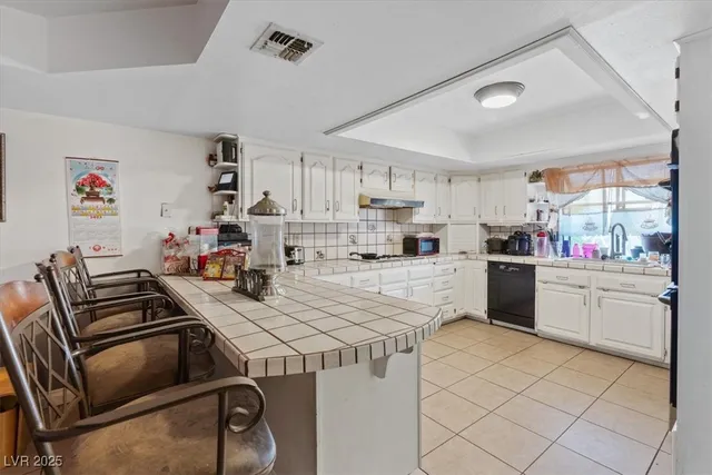 $2,180 | 4602 Inland Court, Las Vegas, NV 89147