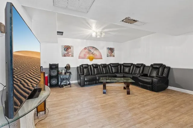 $2,180 | 4602 Inland Court, Las Vegas, NV 89147