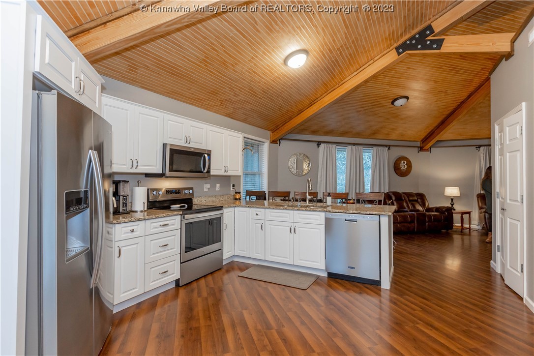 340 Longview Drive Winfield, WV 25213 - Photo 9 of 50 Gallery Image 9