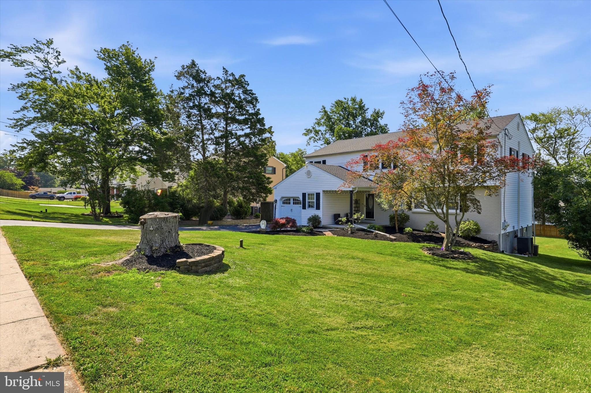 616 Meadowlark Road Audubon, PA 19403 - Photo 2 of 41