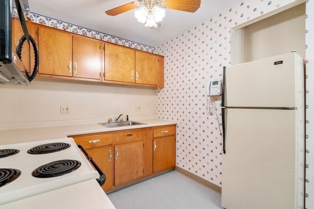 8 Riverside Street, Unit 22 Watertown, MA 02472 - Photo 18 of 23 Gallery Image 18