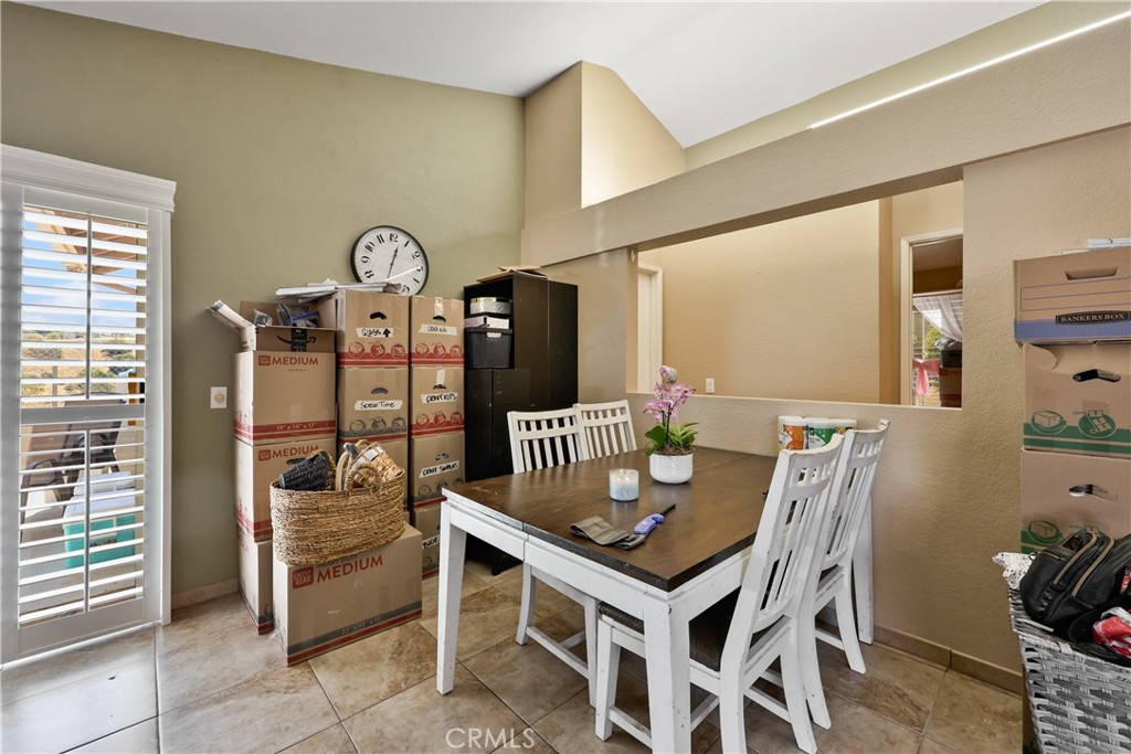9195 Stone Canyon Road Corona, CA 92883 - Photo 7 of 31