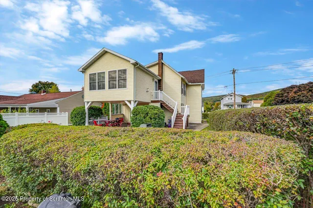 $259,900 | 224 Brook Street, Peckville, PA 18452