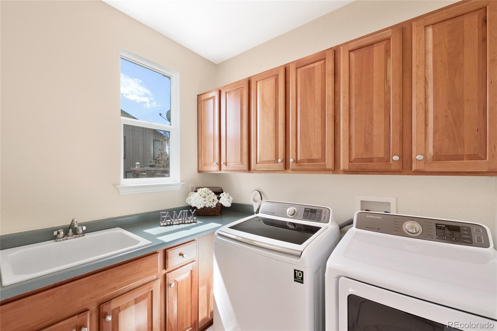 2924 Oakshire Court Highlands Ranch, CO 80126 - Photo 14 of 35
