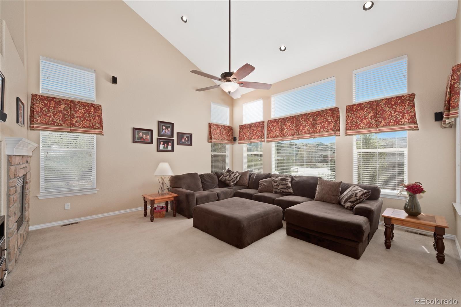 2924 Oakshire Court Highlands Ranch, CO 80126 - Photo 6 of 35