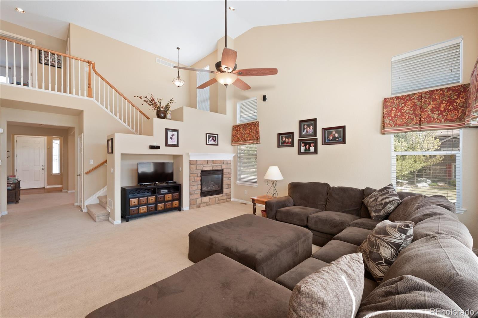 2924 Oakshire Court Highlands Ranch, CO 80126 - Photo 8 of 35