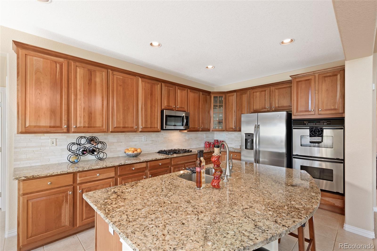 2924 Oakshire Court Highlands Ranch, CO 80126 - Photo 9 of 35