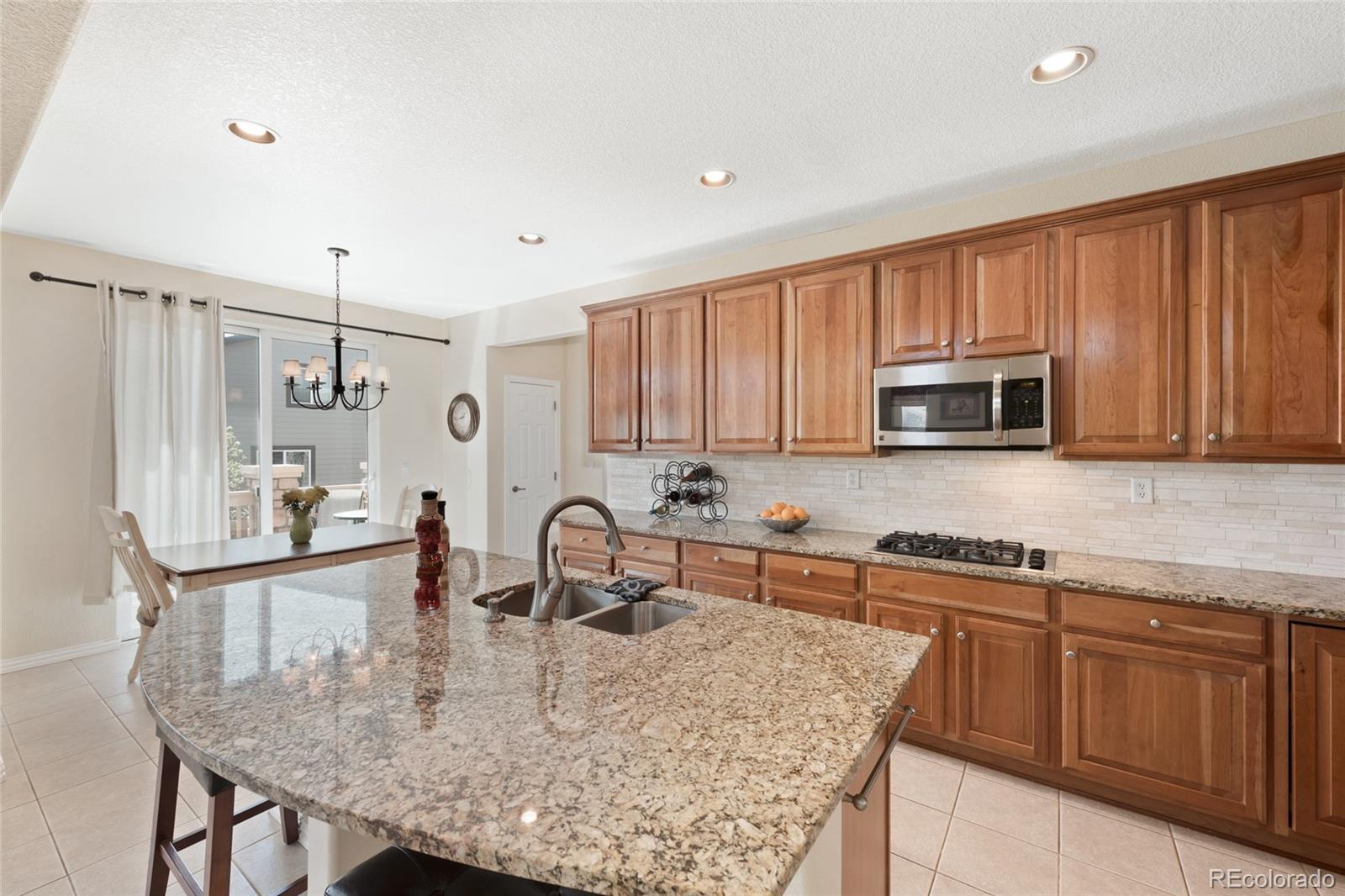 2924 Oakshire Court Highlands Ranch, CO 80126 - Photo 10 of 35