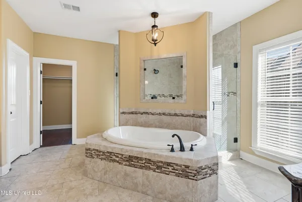 $579,900 | 4487 Diamond Drive, Olive Branch, MS 38654