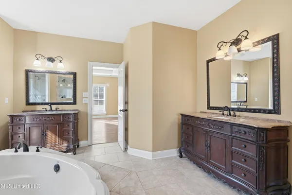 $579,900 | 4487 Diamond Drive, Olive Branch, MS 38654