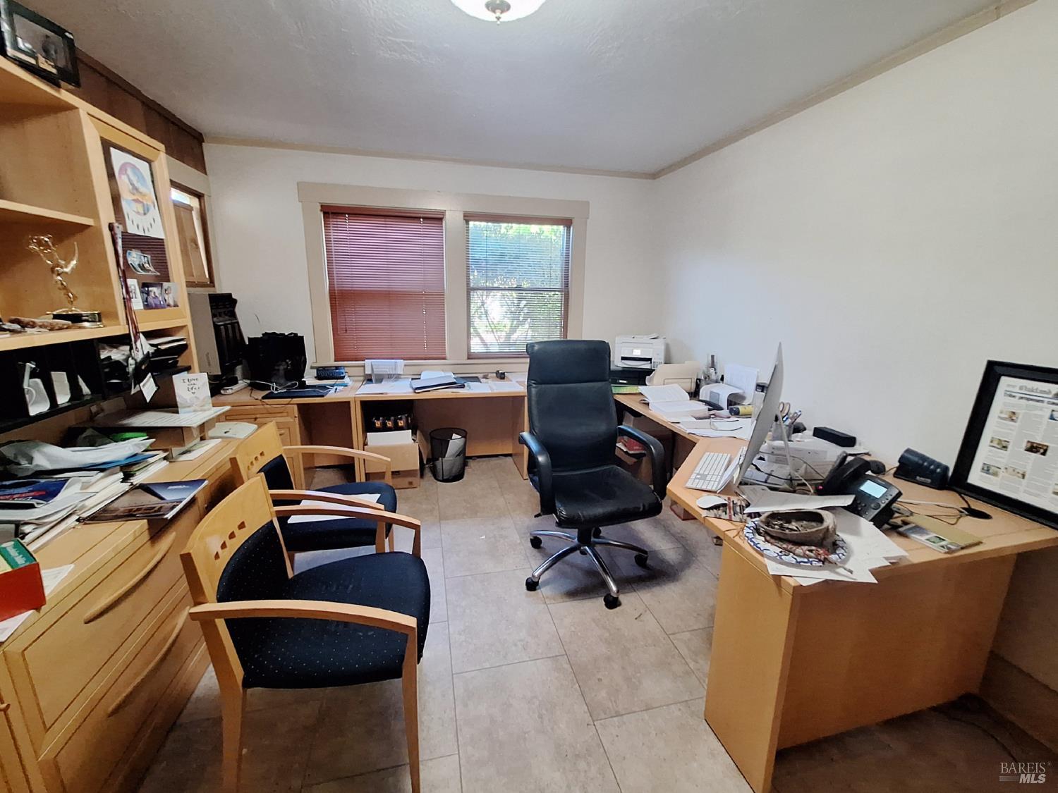 705 College Avenue Santa Rosa, CA 95404 - Photo 9 of 18 a room with furniture