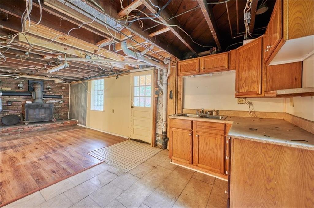119 Planet Way McKees Rocks, PA 15136 - Photo 22 of 32