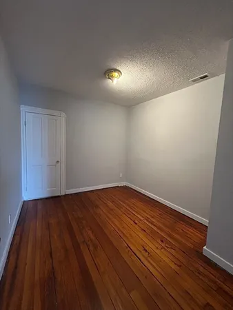 $1,400 | 588 Brock Avenue, Unit 3S, New Bedford, MA 02744