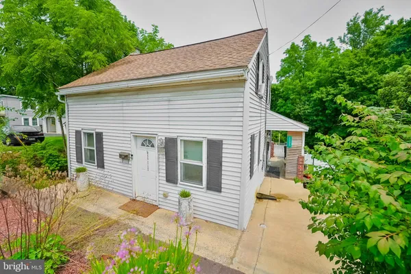 $265,000 | 2045 Main Street, Lititz, PA 17543