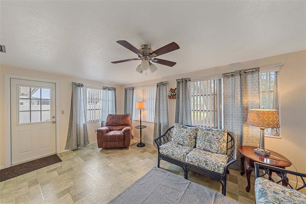 2930 Floyd Street Sarasota, FL 34239 - Photo 12 of 32