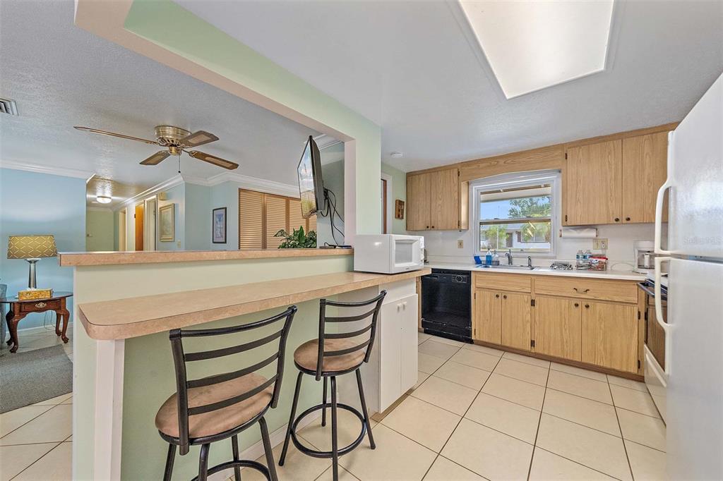 2930 Floyd Street Sarasota, FL 34239 - Photo 17 of 32