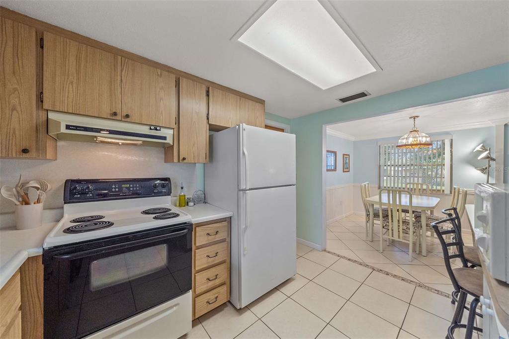 2930 Floyd Street Sarasota, FL 34239 - Photo 19 of 32