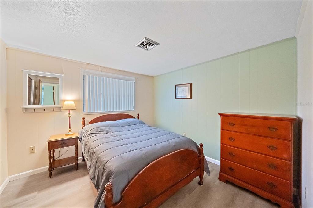 2930 Floyd Street Sarasota, FL 34239 - Photo 25 of 32