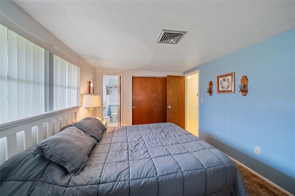 2930 Floyd Street Sarasota, FL 34239 - Photo 29 of 32