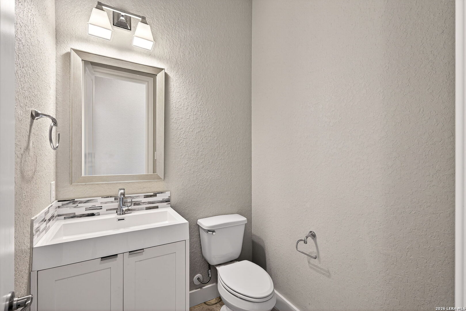 588 Texas Bend Castroville, TX 78009 - Photo 26 of 80