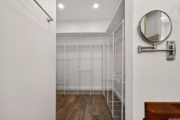 $920,000 | 588 Texas, Castroville, TX 78009