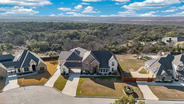 $920,000 | 588 Texas, Castroville, TX 78009