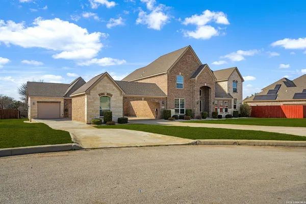 $920,000 | 588 Texas, Castroville, TX 78009