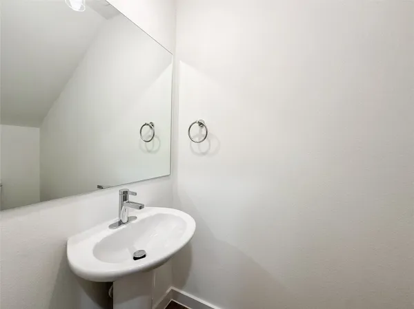 $1,750 | 2726 Discovery Trails, Conroe, TX 77301