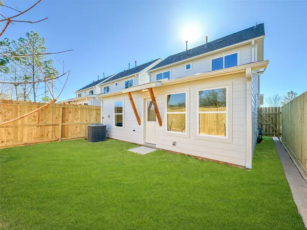 $1,750 | 2726 Discovery Trails, Conroe, TX 77301