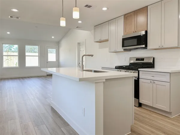 $1,750 | 2726 Discovery Trails, Conroe, TX 77301