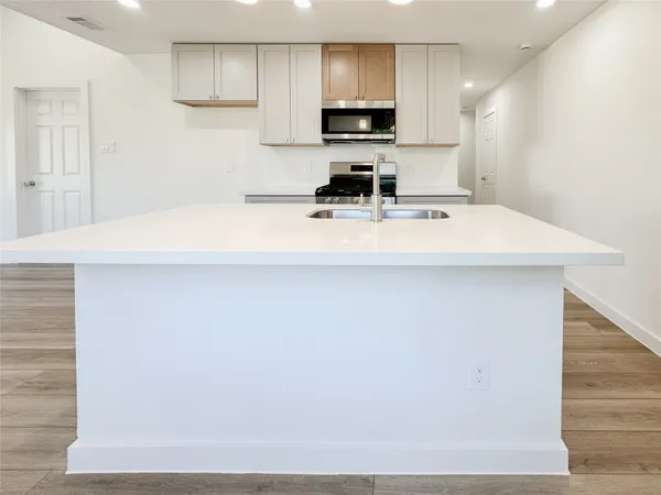 $1,750 | 2726 Discovery Trails, Conroe, TX 77301