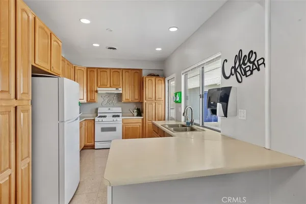$300,000 | 19361-84 Brookhurst Street, Unit 84, Huntington Beach, CA 92646