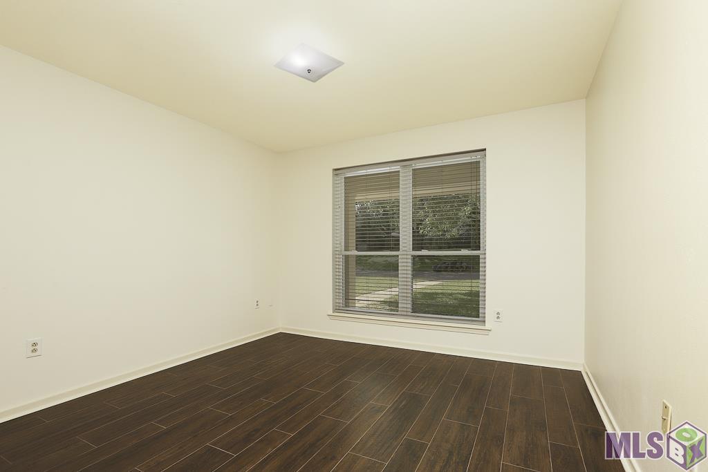 5621 Hyacinth Avenue Baton Rouge, LA 70808 - Photo 19 of 39 Bedroom