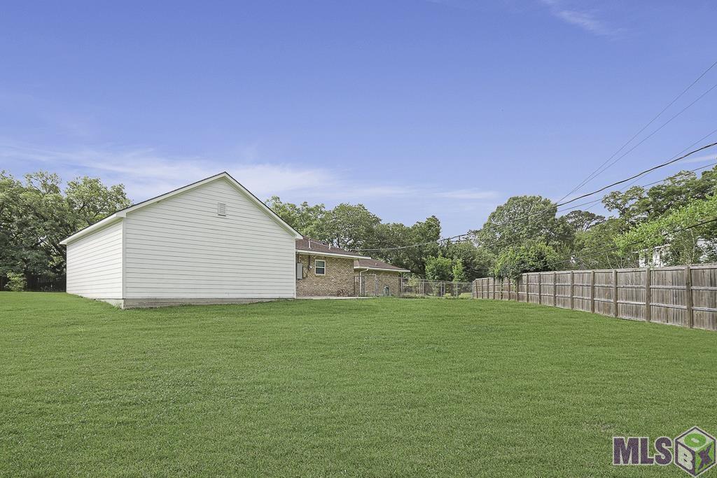 5621 Hyacinth Avenue Baton Rouge, LA 70808 - Photo 32 of 39