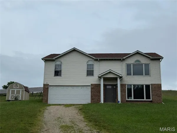 $255,000 | 13717 Calico Road, Richwoods, MO 63071