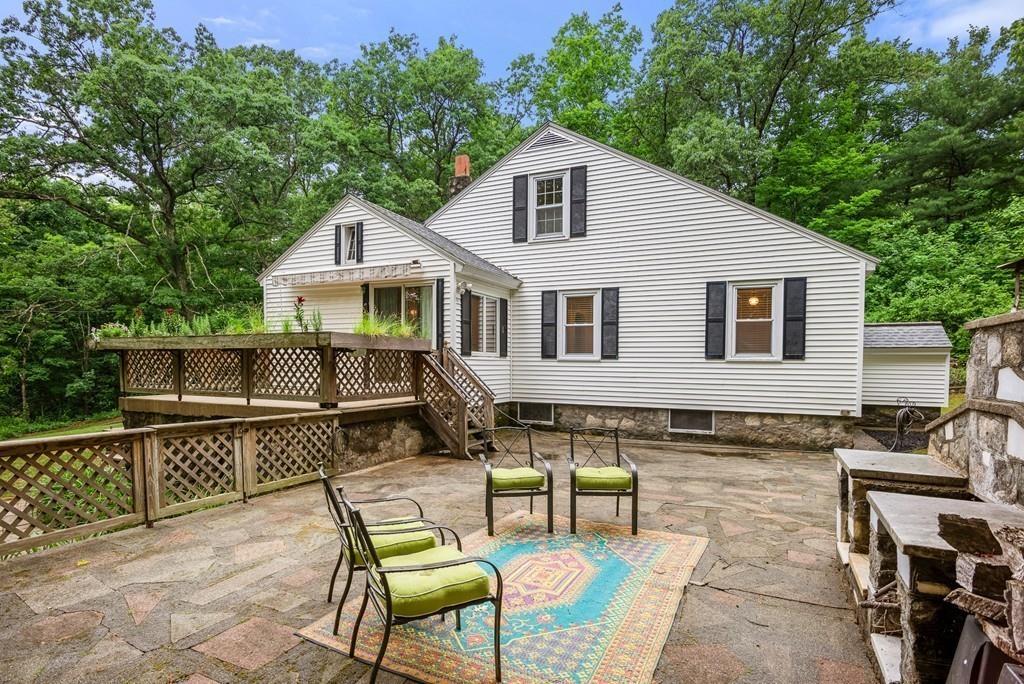 9 Sargent Road Bolton, MA 01740 - Photo 8 of 34 Gallery Image 8