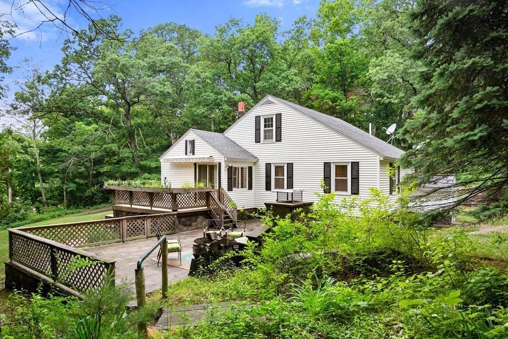 9 Sargent Road Bolton, MA 01740 - Photo 9 of 34 Gallery Image 9